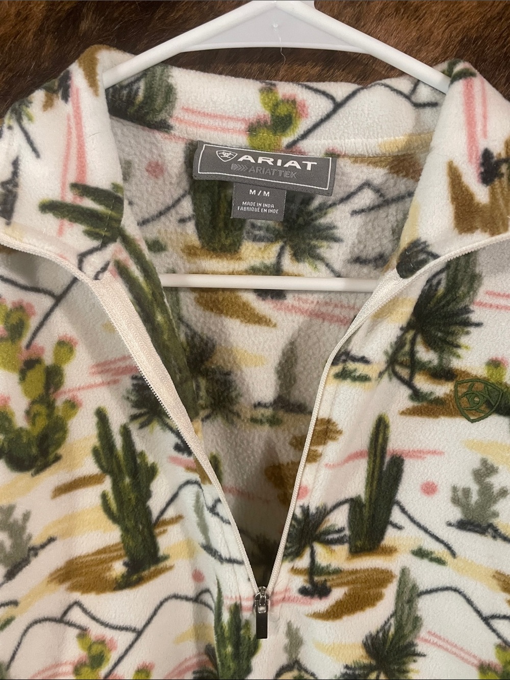 Ariat Cactus Print Half-Zip Fleece - Cream, Green & Pink - Picture 3 of 4